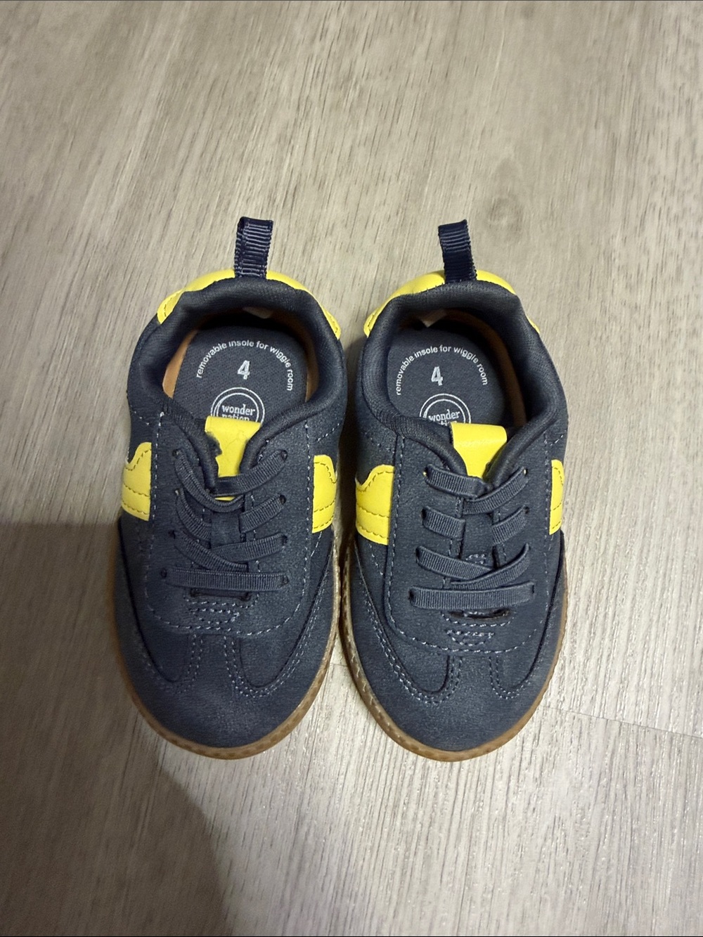 Wonder nation Kids Navy and Yellow Casual Sneakers - Kids Shoes! Size 4